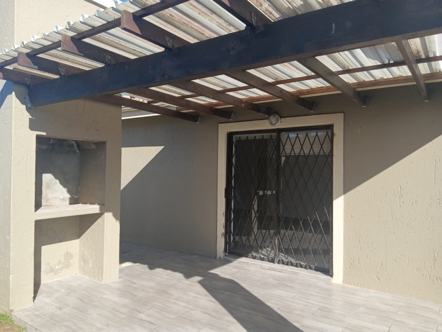 To Let 2 Bedroom Property for Rent in Dana Bay Western Cape